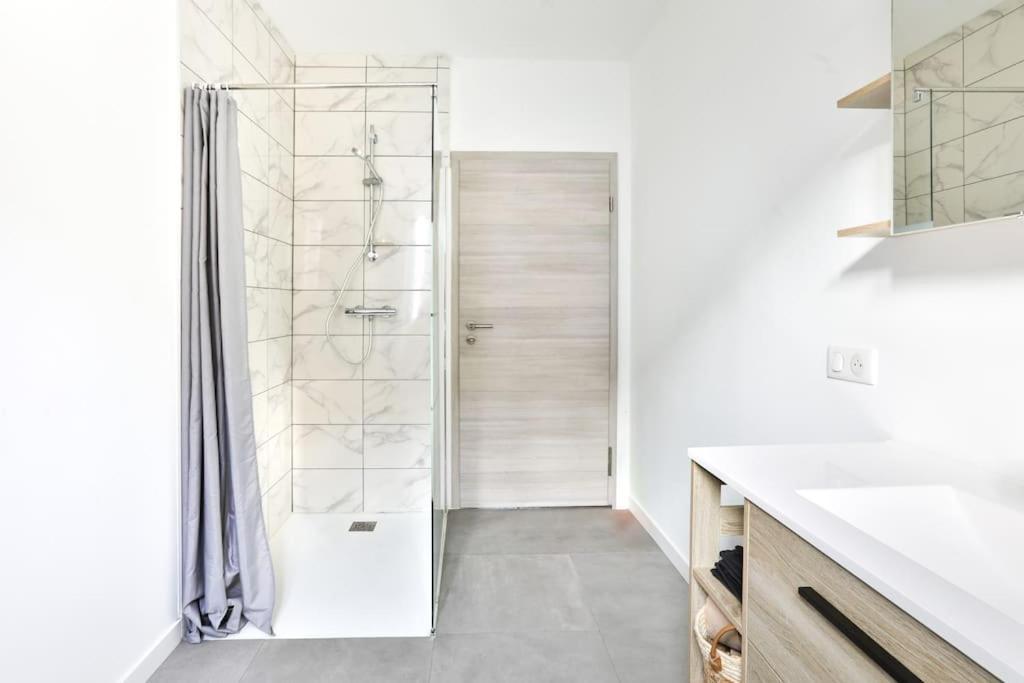 Suite Lumineux Et Moderne, Parking Gratuit, Mulhouse Centre Bagian luar foto