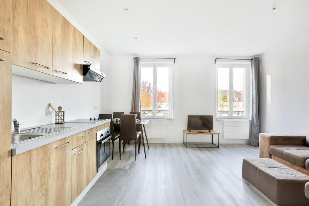Suite Lumineux Et Moderne, Parking Gratuit, Mulhouse Centre Bagian luar foto