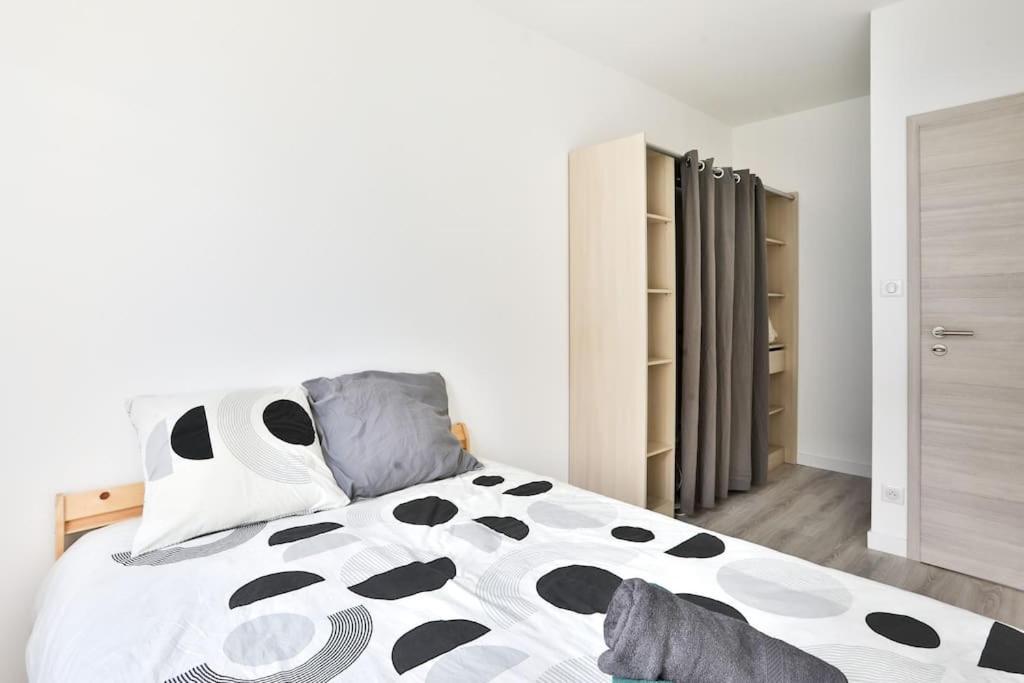 Suite Lumineux Et Moderne, Parking Gratuit, Mulhouse Centre Bagian luar foto